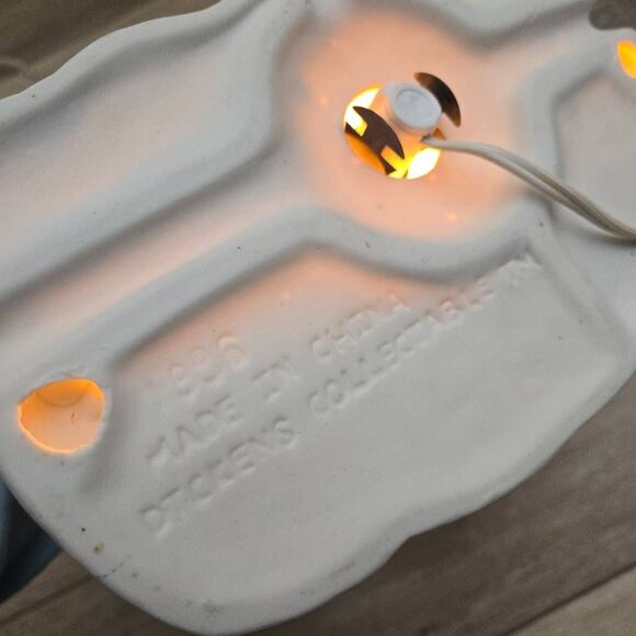 Dickens Collectible vintage 1996 Town Park Carol Trees Christmas Village lighted - Picture 8 of 12